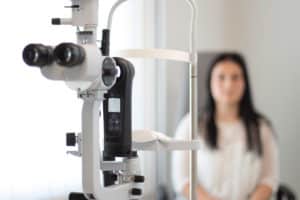 03-C-Eye-at-the-Slit-Lamp